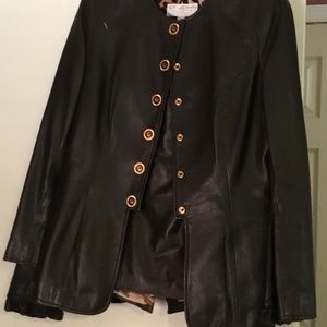 Gorgeous st.John calf leather suit. Detailed
